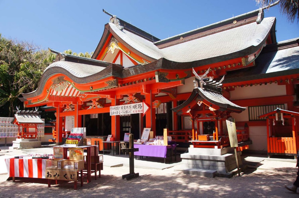 青島神社の本殿
